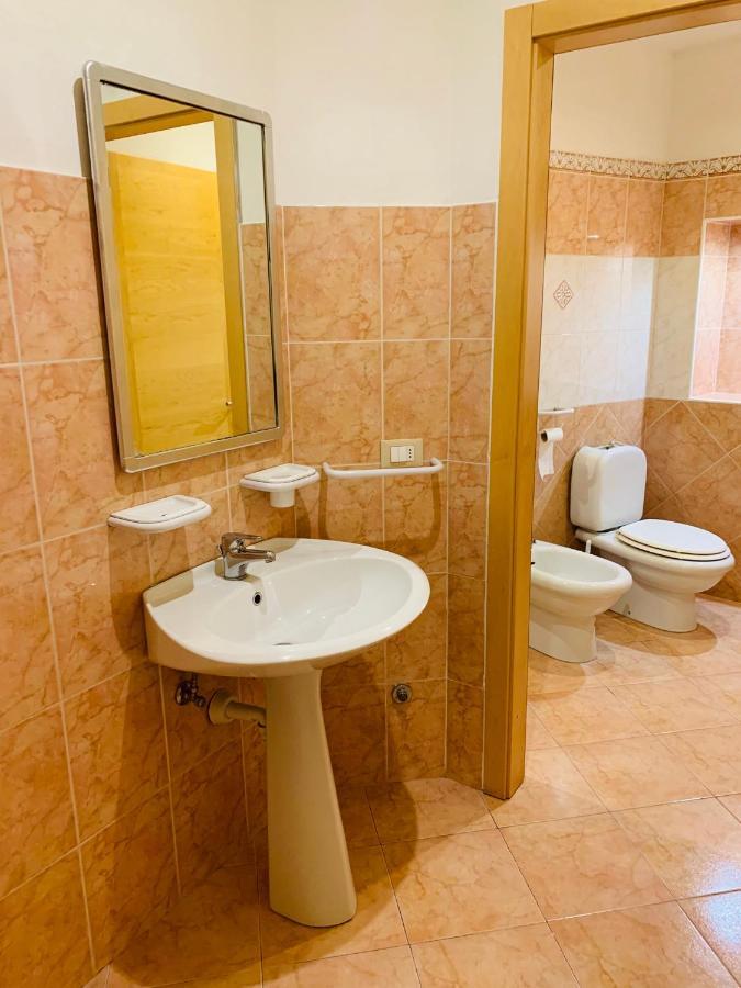 Beb C'Est Lavis Bed & Breakfast Ngoại thất bức ảnh