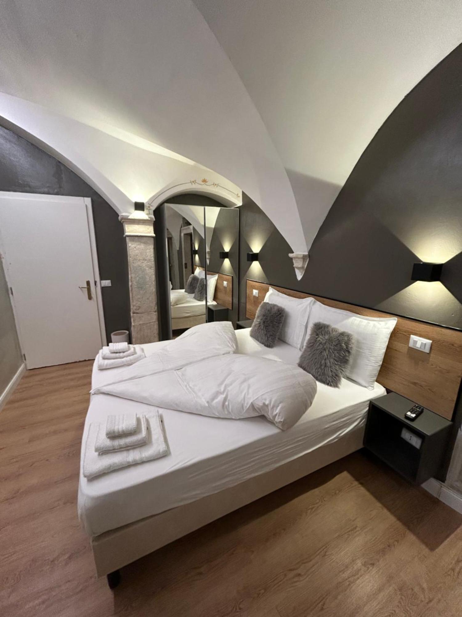 Beb C'Est Lavis Bed & Breakfast Ngoại thất bức ảnh