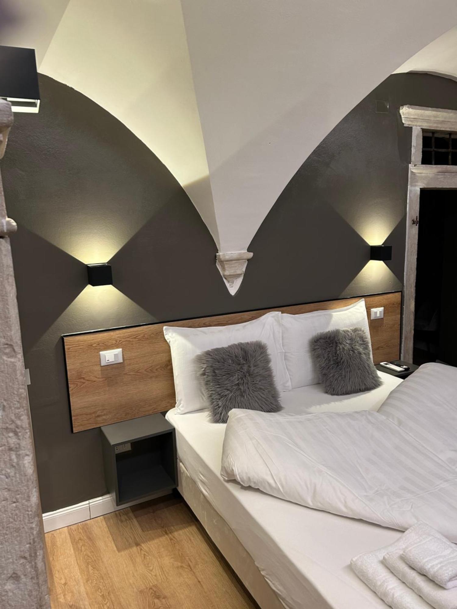 Beb C'Est Lavis Bed & Breakfast Ngoại thất bức ảnh